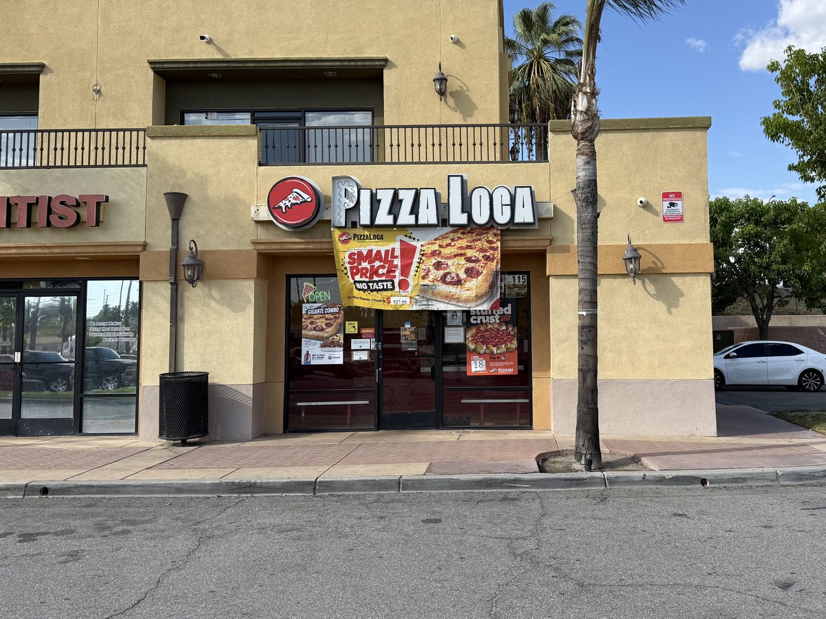 Fachada de PizzaLoca San Bernardino